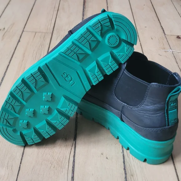 UGG Merina Black Green Leather Ankle Boots Platform Size 8 US/39 EU - Picture 5 of 6